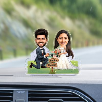 Personalized Wedding Couple Bobblehead Caricature Standee with Custom Names, Decorative for Car Dashboard and Home Decor Wedding Gift for Couple, Friends, Brother, Sister